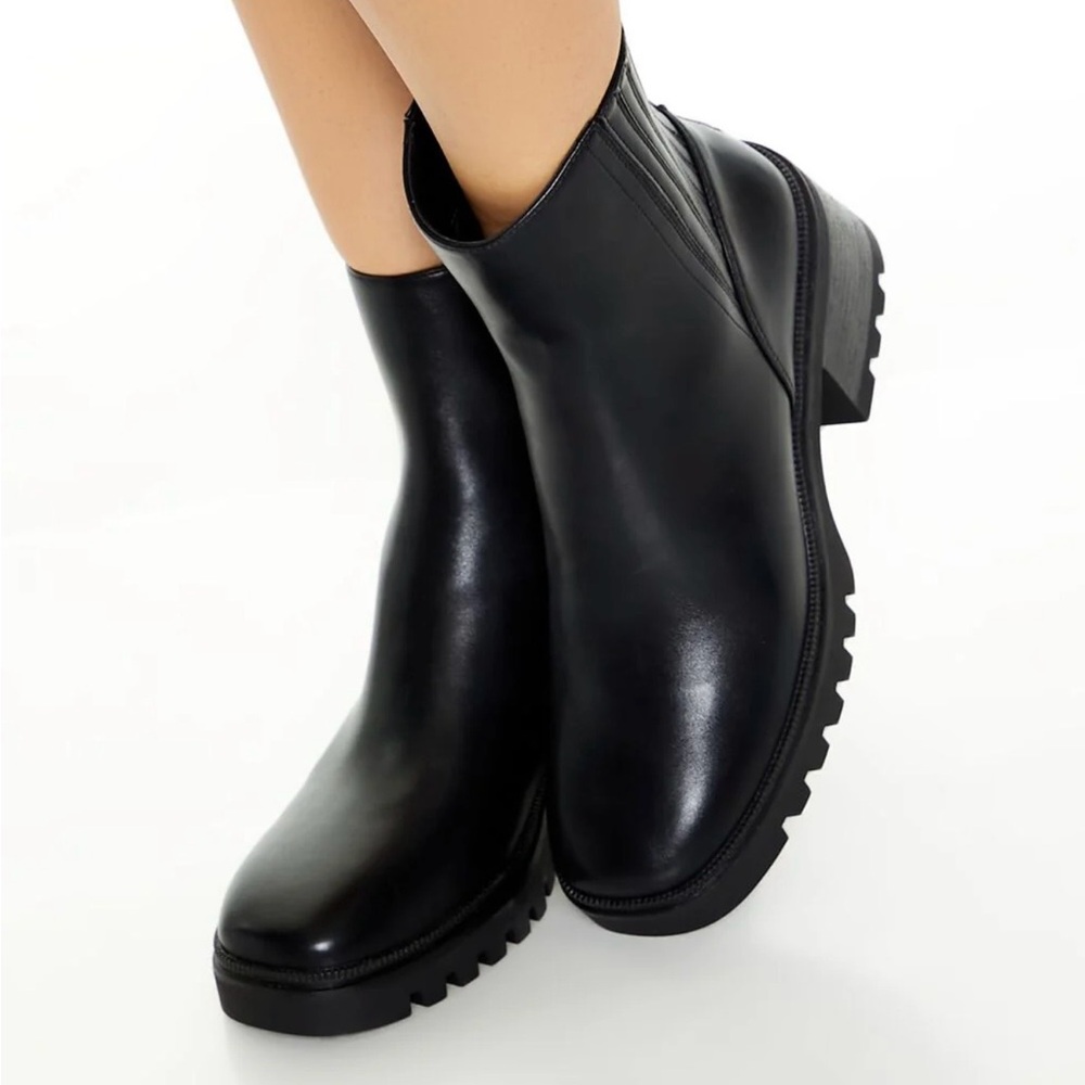 Forever 21 Black Ankle Boots - Picture 5 of 13